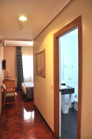 Imagen de la habitación del Hotel Crunia. Foto 5