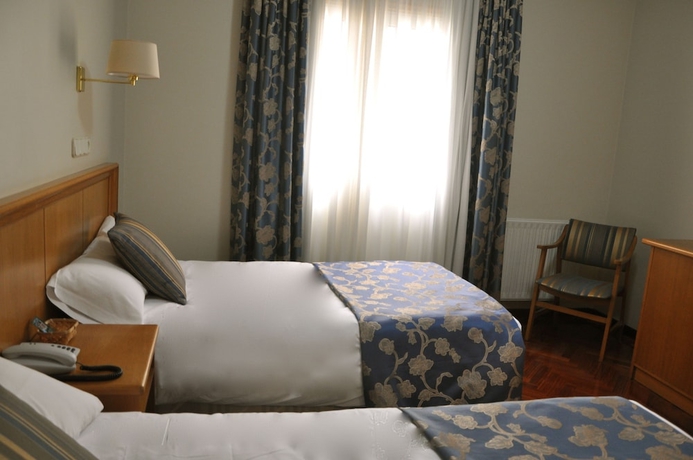 Imagen de la habitación del Hotel Crunia. Foto 6