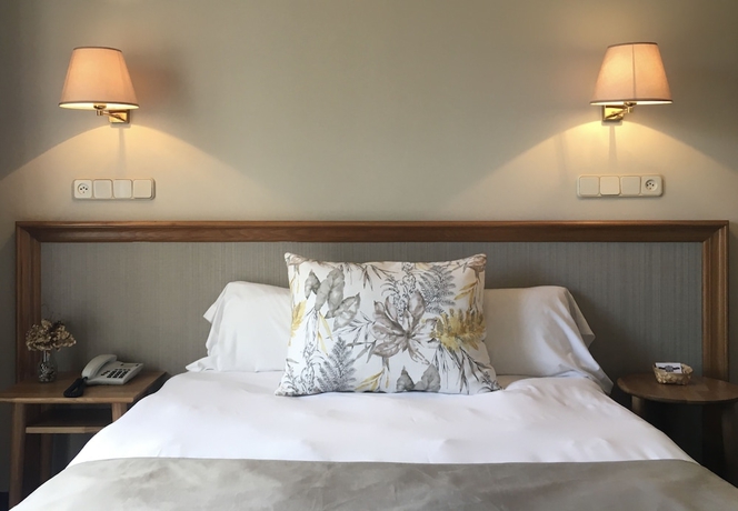 Imagen de la habitación del Hotel Crunia. Foto 14