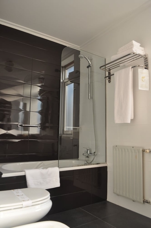 Imagen de la habitación del Hotel Crunia. Foto 16