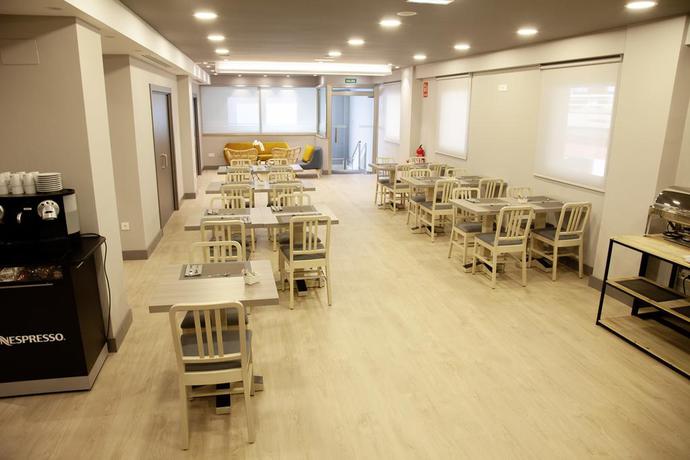 Imagen del bar/restaurante del Hotel Cruz De La Victoria. Foto 7