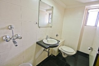 Imagen de los interiores del Hotel Cruz Royale. Foto 11