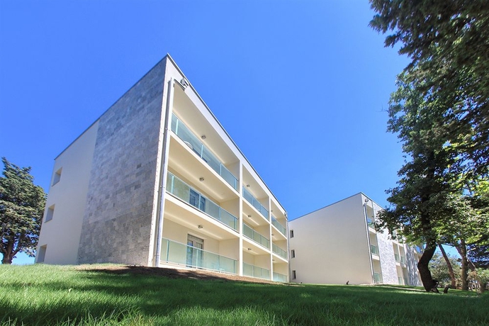 Imagen de los exteriores del Hotel Crvena Luka Resort. Foto 8