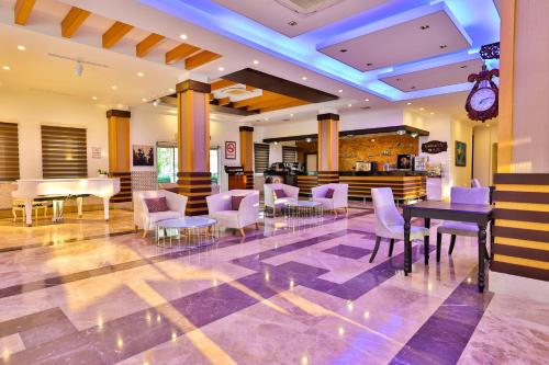 Imagen de los interiores del Hotel Crystal Aura Aqua Collection. Foto 11