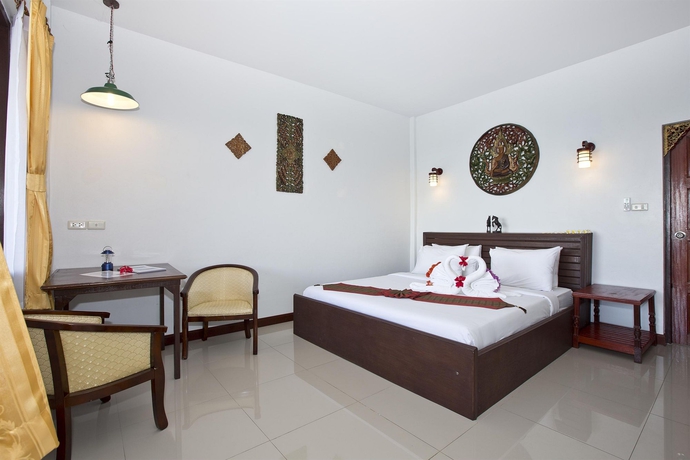 Imagen de la habitación del Hotel Crystal Bay Beach Resort. Foto 8