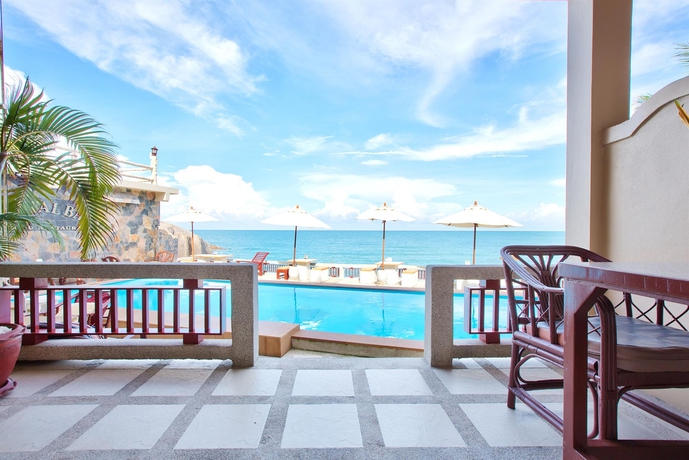 Imagen de la habitación del Hotel Crystal Bay Beach Resort. Foto 9