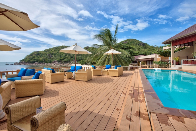 Imagen de la piscina del Hotel Crystal Bay Beach Resort. Foto 16