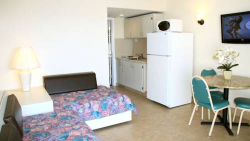 Imagen de la habitación del Hotel Crystal Beach Motor Inn. Foto 9