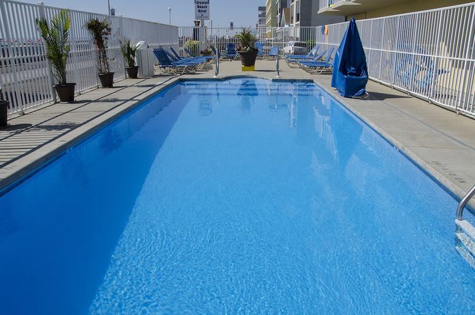 Imagen de la piscina del Hotel Crystal Beach, Ocean City. Foto 20