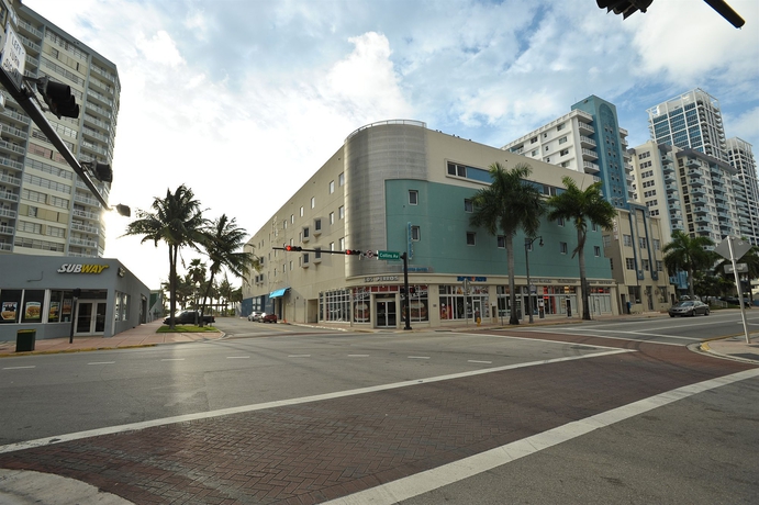 Imagen general del Hotel Crystal Beach Suites Oceanfront. Foto 2