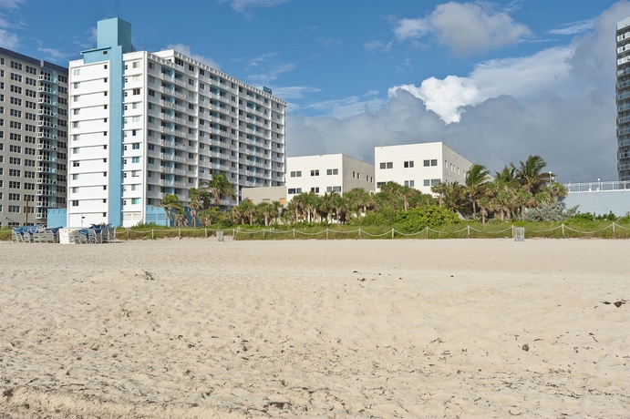 Imagen de los exteriores del Hotel Crystal Beach Suites Oceanfront. Foto 6