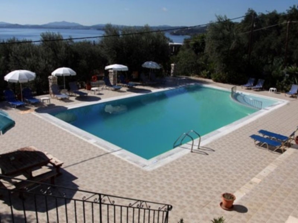 Imagen general del Hotel Crystal Blue Aparthotel. Foto 4