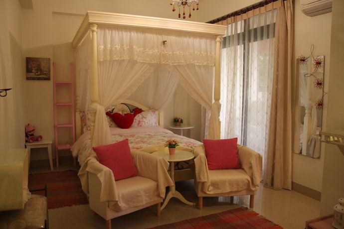 Imagen de la habitación del Hotel Crystal Blue Sea Maid. Foto 8