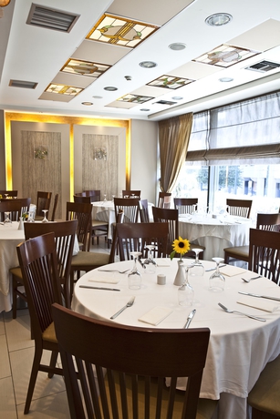 Imagen del bar/restaurante del Hotel Crystal City, Atenas. Foto 2