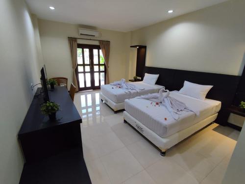 Imagen general del Hotel Crystal City, Pagesangan. Foto 1