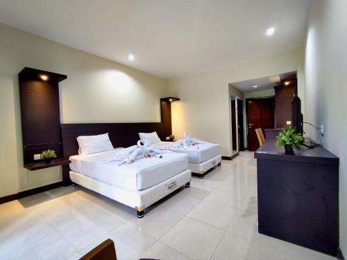 Imagen general del Hotel Crystal City, Pagesangan. Foto 4