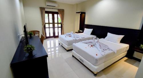 Imagen general del Hotel Crystal City, Pagesangan. Foto 5