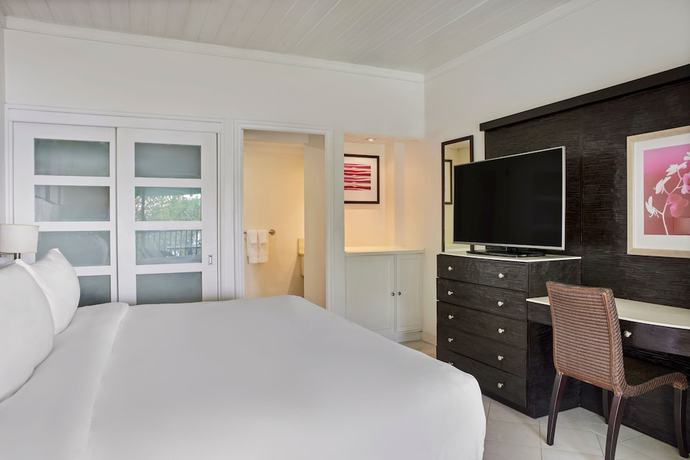 Imagen de la habitación del Hotel Crystal Cove By Elegant Hotels All Inclusive Resort. Foto 1