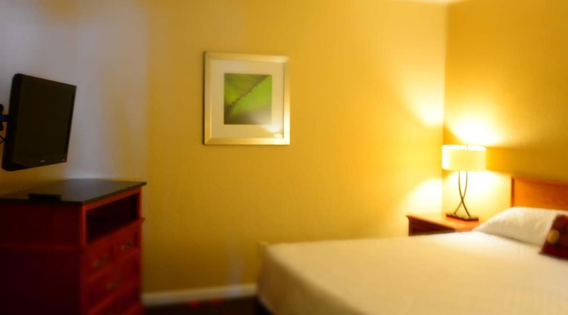 Imagen de la habitación del Hotel Crystal Cove. Foto 12