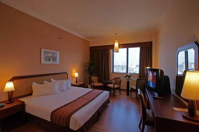 Imagen de la habitación del Hotel Crystal Crown. Foto 15