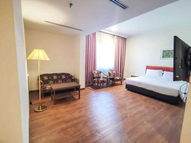 Imagen general del Hotel Crystal Crown Harbour View, Port Klang. Foto 6