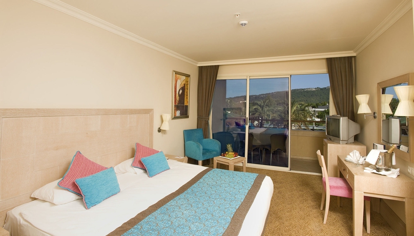 Imagen de la habitación del Hotel Crystal De Luxe Resort and Spa – All Inclusive. Foto 10