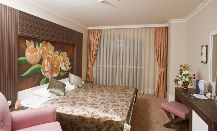 Imagen de la habitación del Hotel Crystal De Luxe Resort and Spa – All Inclusive. Foto 11