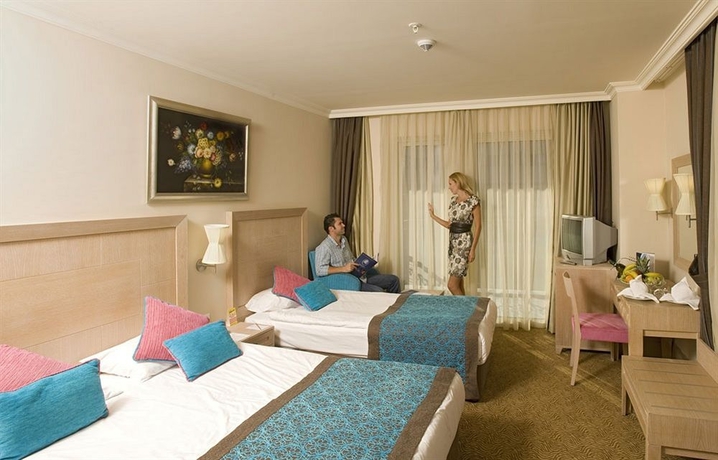 Imagen de la habitación del Hotel Crystal De Luxe Resort and Spa – All Inclusive. Foto 12