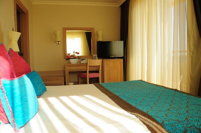 Imagen de la habitación del Hotel Crystal Family. Foto 9