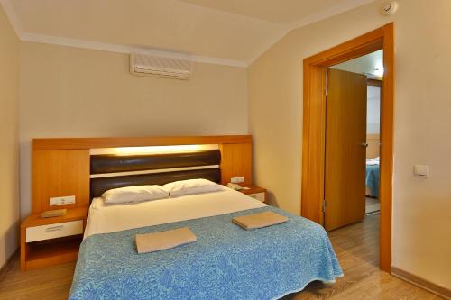 Imagen de la habitación del Hotel Crystal Flora Pearl Collection. Foto 6