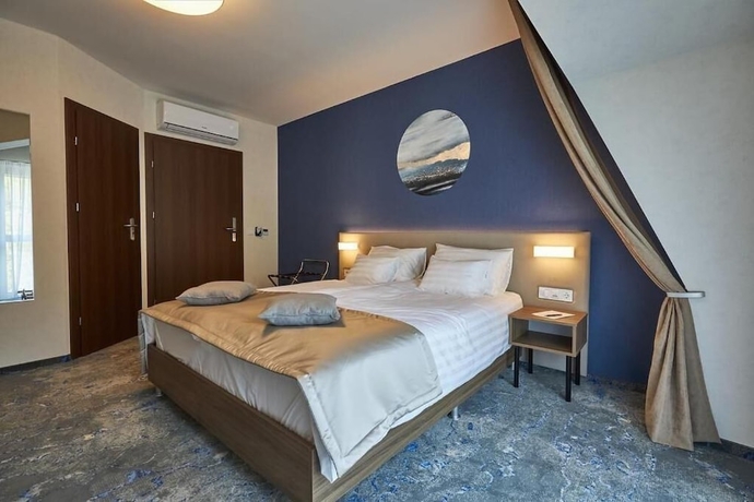 Imagen de la habitación del Hotel Crystal, Hajduszoboszlo. Foto 8