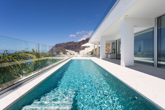 Imagen de los exteriores del Hotel Crystal I Luxury Apartments. Foto 12