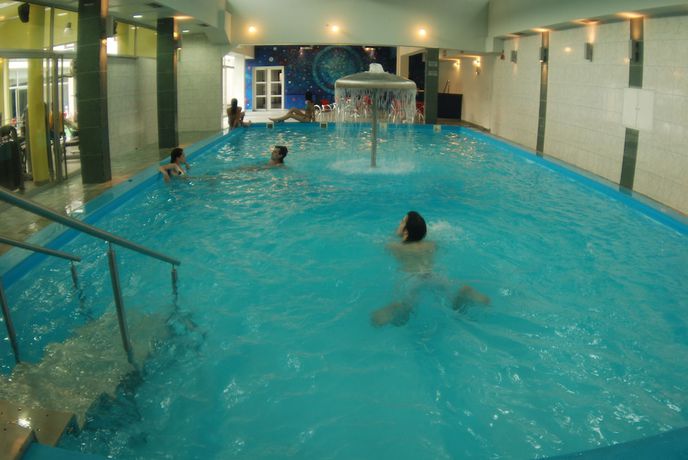 Imagen de la piscina del Hotel Crystal, Ilidža. Foto 19