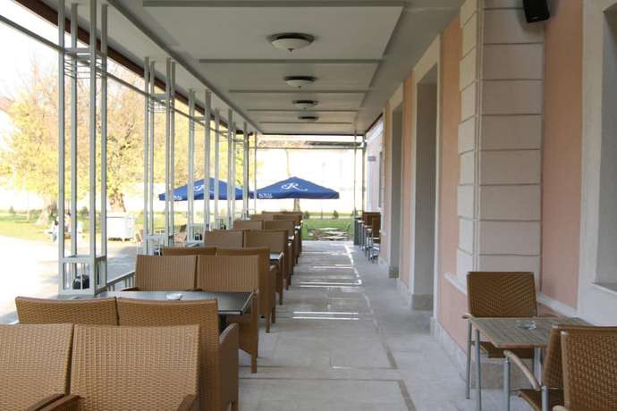 Imagen del bar/restaurante del Hotel Crystal, Ilidža. Foto 3