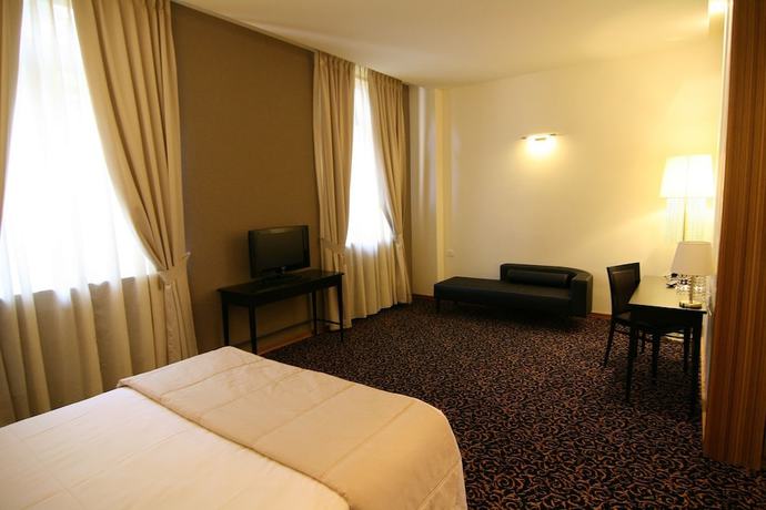 Imagen de la habitación del Hotel Crystal, Ilidža. Foto 11