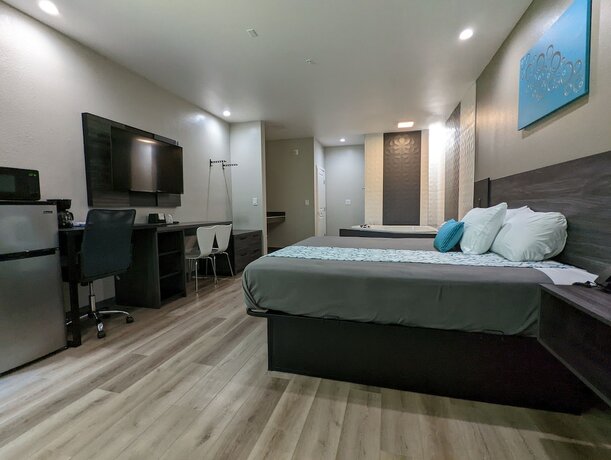 Imagen de la habitación del Hotel Crystal Inn Jacinto City. Foto 6