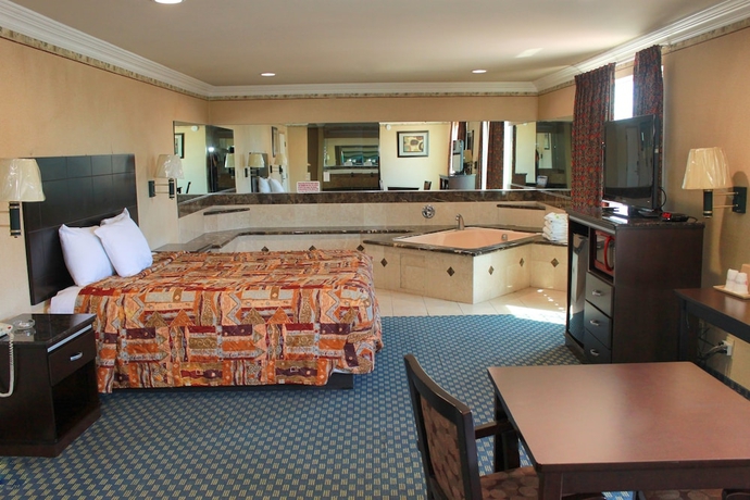 Imagen de la habitación del Hotel Crystal Inn Suites and Spas. Foto 2