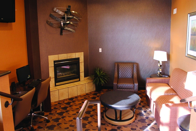 Imagen de los interiores del Hotel Crystal Inn and Suites Midvalley. Foto 11