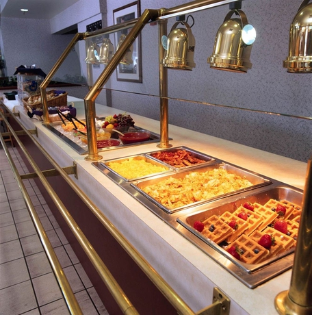 Imagen del bar/restaurante del Hotel Crystal Inn and Suites Midvalley. Foto 4