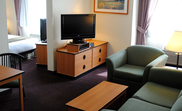 Imagen de los interiores del Hotel Crystal Inn and Suites Midvalley. Foto 15