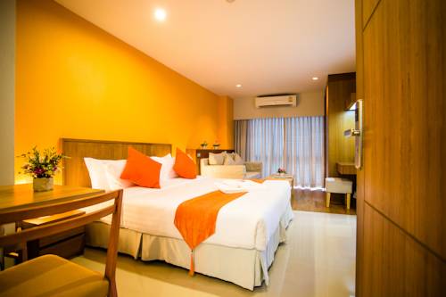Imagen de la habitación del Hotel Crystal Jade. Foto 3