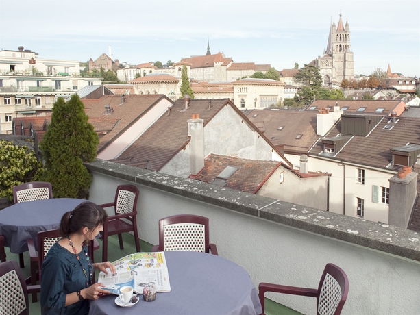 Imagen de los exteriores del Hotel Crystal, LAUSANA. Foto 5