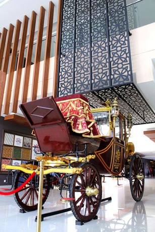 Imagen de los interiores del Hotel Crystal Lotus Yogyakarta. Foto 14