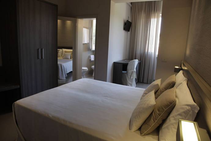Imagen de la habitación del Hotel Crystal, Marina Di Pietrasanta. Foto 7