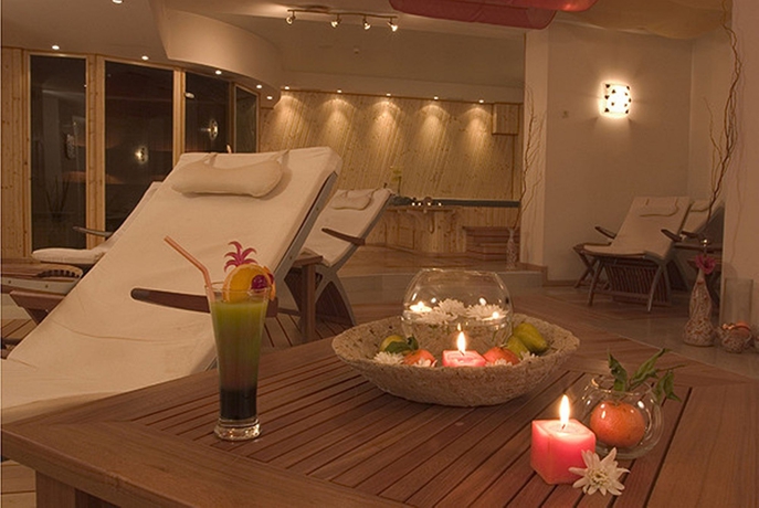 Imagen de la piscina del Hotel Crystal Palace Boutique. Foto 9