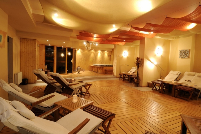 Imagen de la piscina del Hotel Crystal Palace Boutique. Foto 10