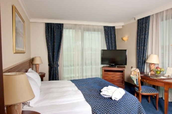 Imagen de la habitación del Hotel Crystal Palace Boutique. Foto 6