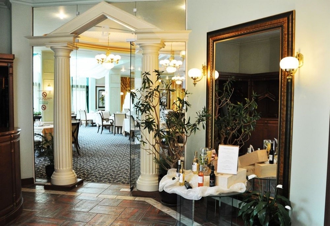 Imagen del bar/restaurante del Hotel Crystal Palace Boutique. Foto 4