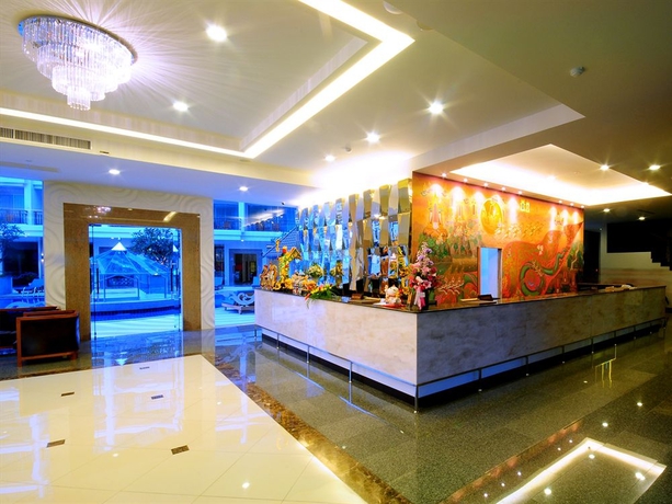 Imagen de los interiores del Hotel Crystal Palace Luxury. Foto 11