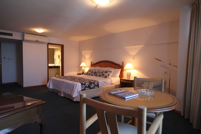 Imagen de la habitación del Hotel Crystal Palace, Montevideo. Foto 8